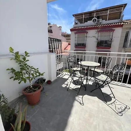 Atico San Pedro Centro Apartment *